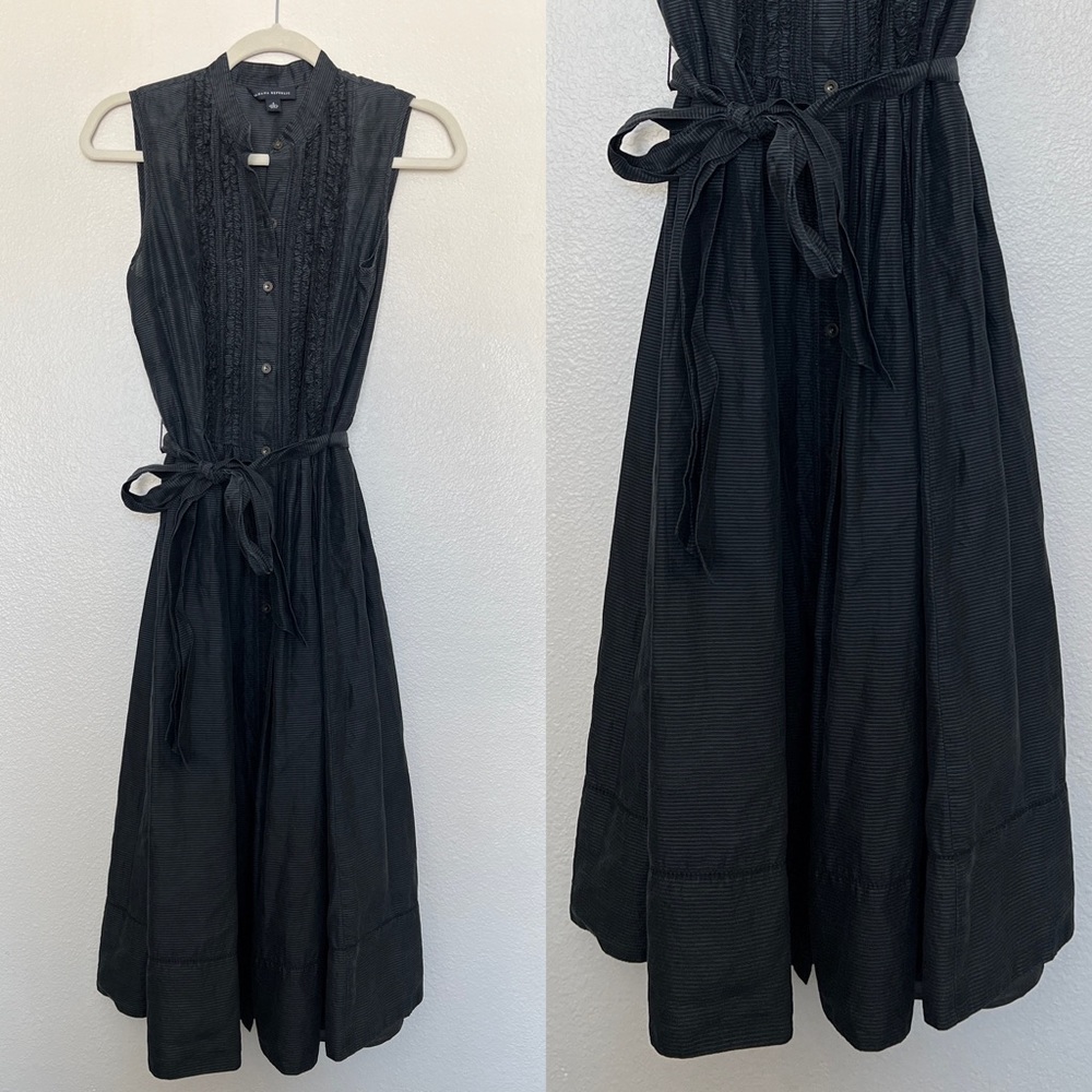 Banana Republic size 4 navy blue midi dress